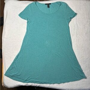 Forever 21 Green Relaxed Short Sleeve Tee